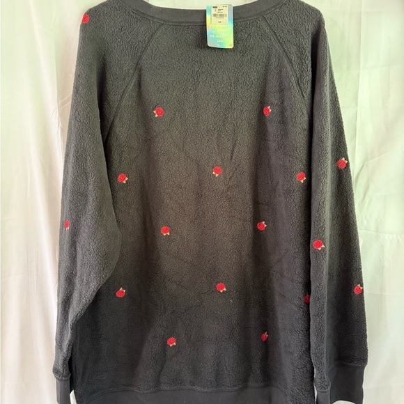 NWT Victoria’s Secret Black Sweater and Pants Set with Red Accents - Picture 4 of 9